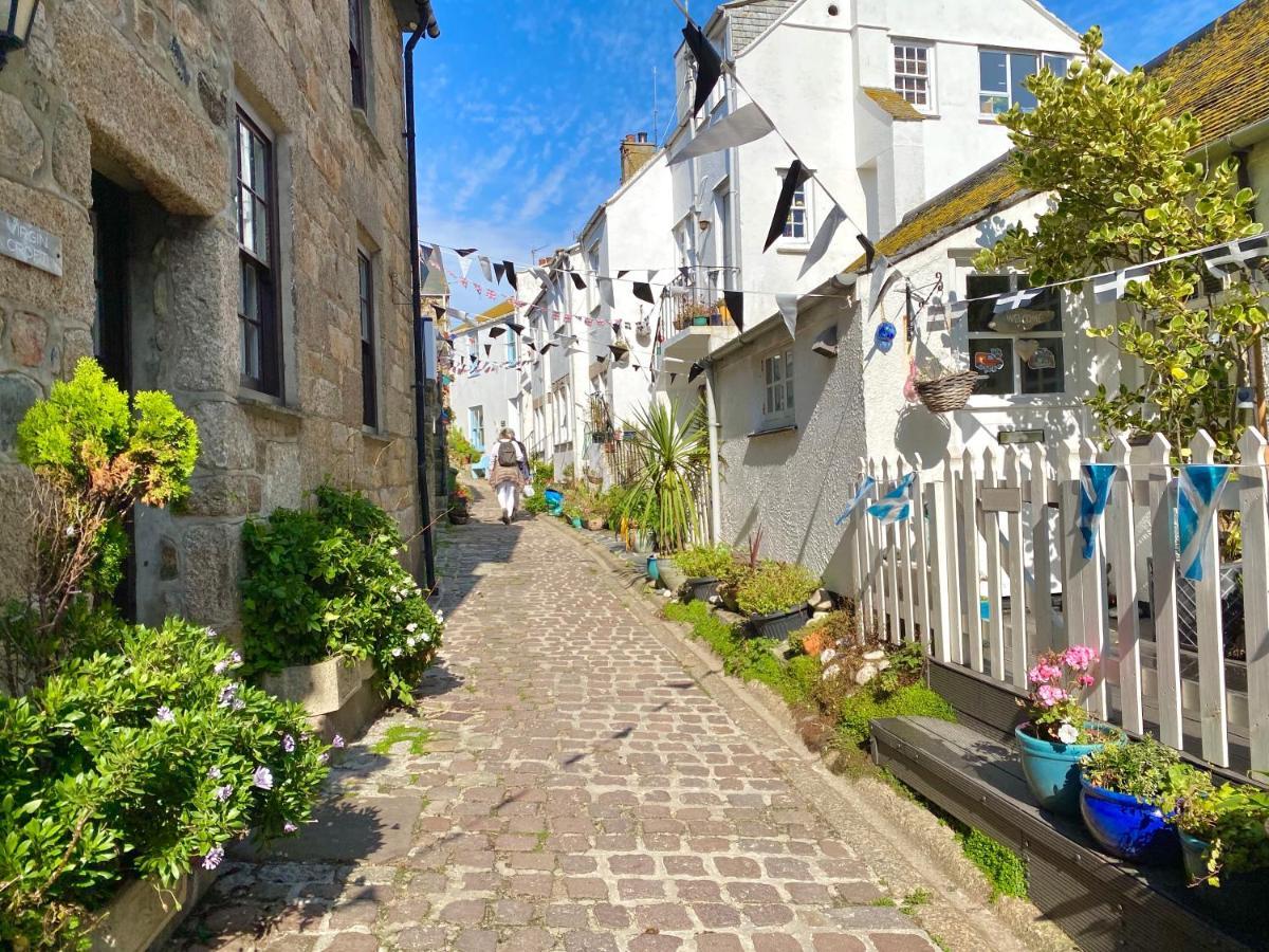 Stylish Two Bedroom Cottage - In Town Centre St Ives  Exterior photo